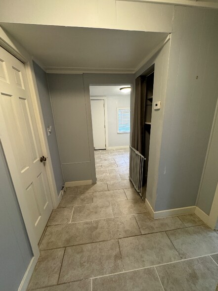 Building Photo - 5639 Santa Fe Ave