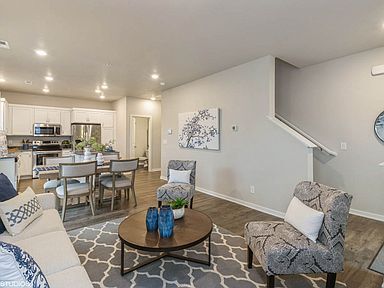 Building Photo - 856 NE Larkspur Ave