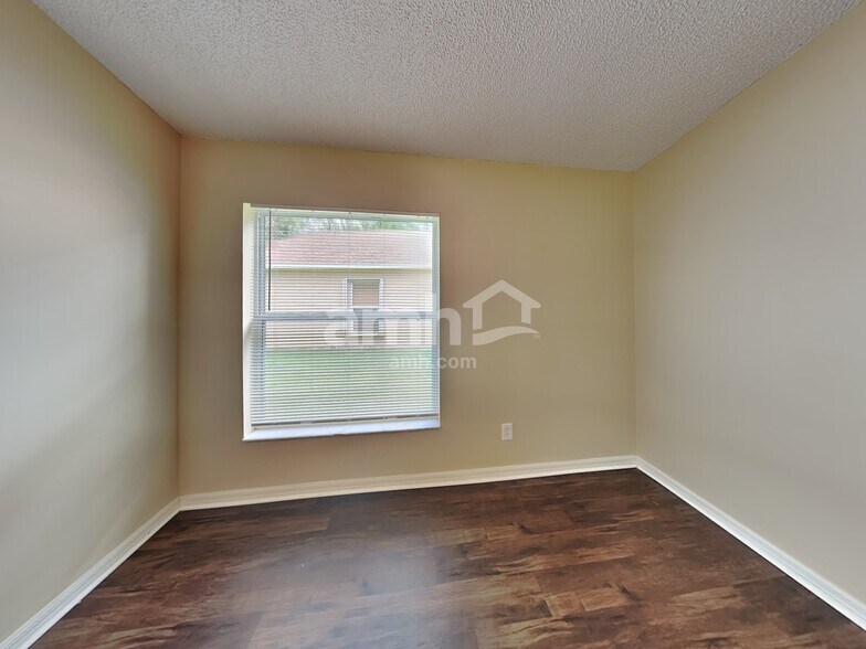 Building Photo - 2826 Sebastian Ln