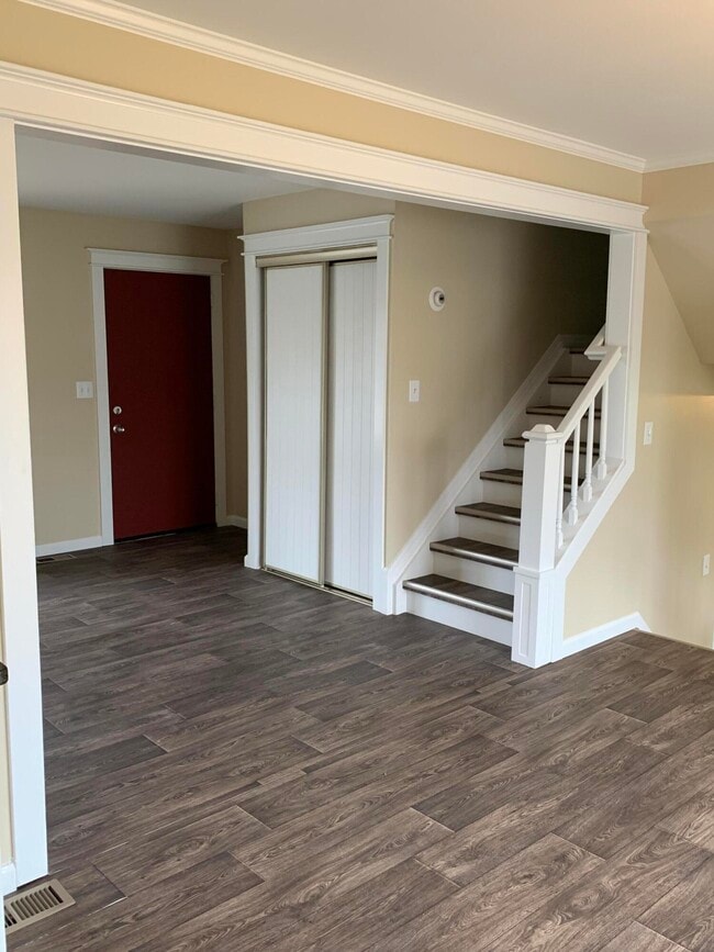 Building Photo - 41427 Larimore Ln