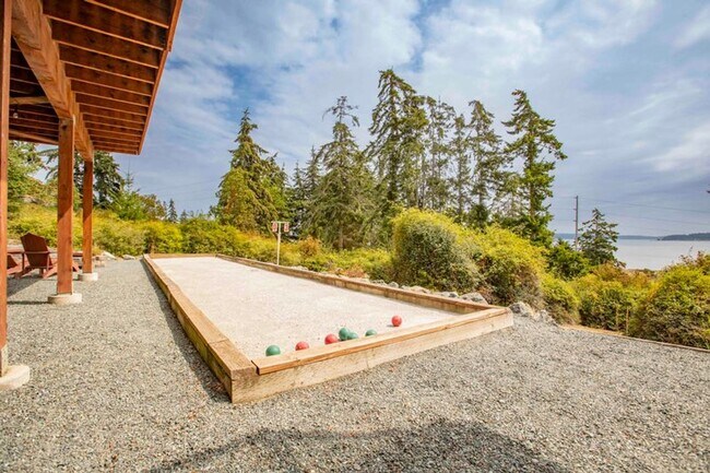Building Photo - Furnished Greenbank Home with Water View and Bocce Ball!