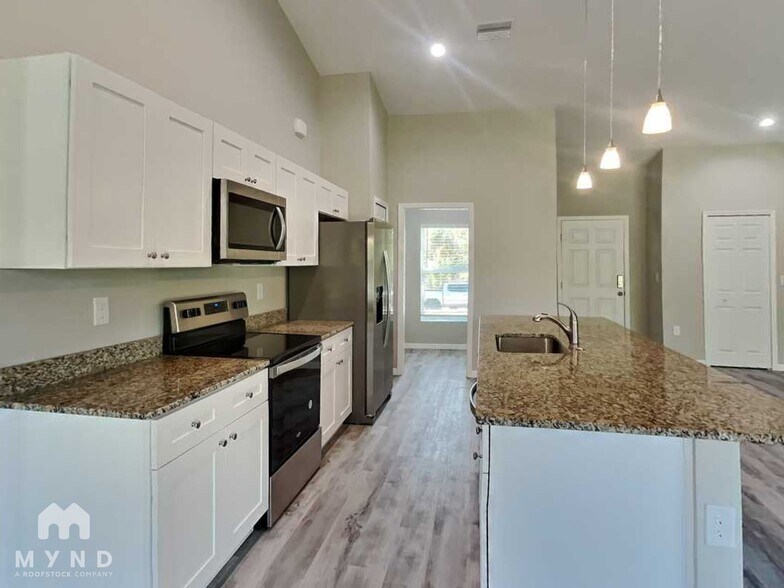 Building Photo - 1862 Franklin Ln