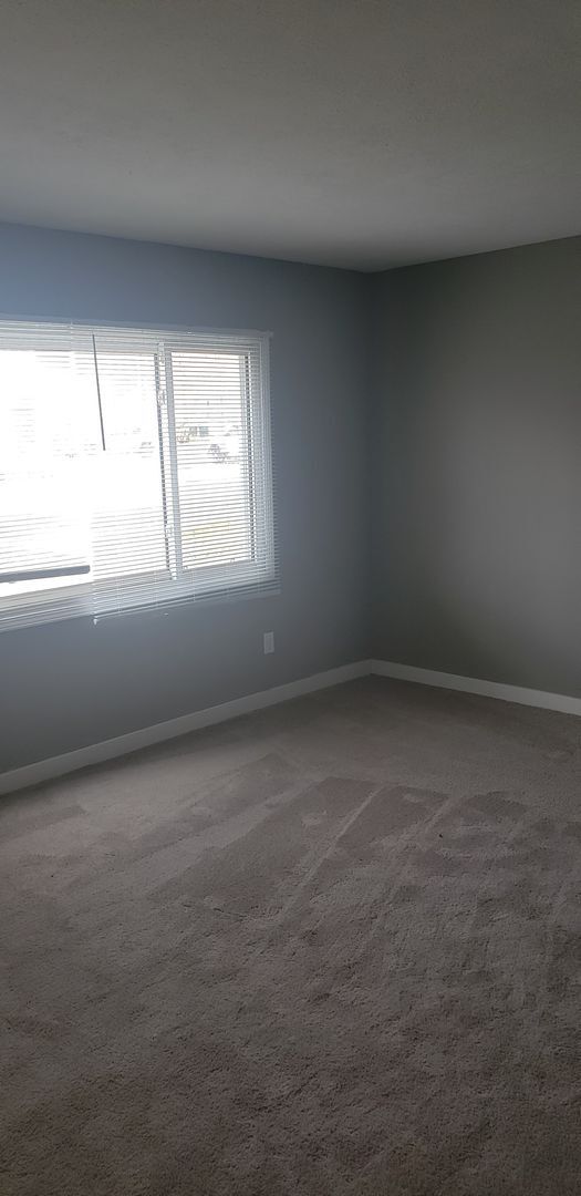 Building Photo - Great single family home!