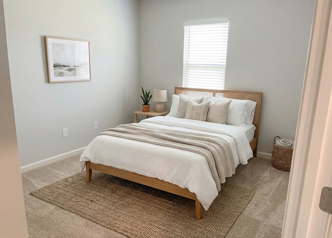 Building Photo - 4 bed 2 bath home in Somerville built in 2023