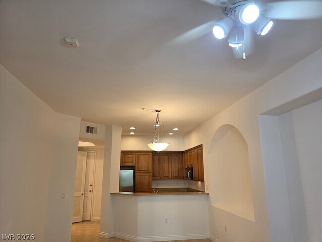 Building Photo - 62 E Serene Ave