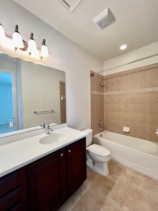 Building Photo - 1039 Tiki Dr