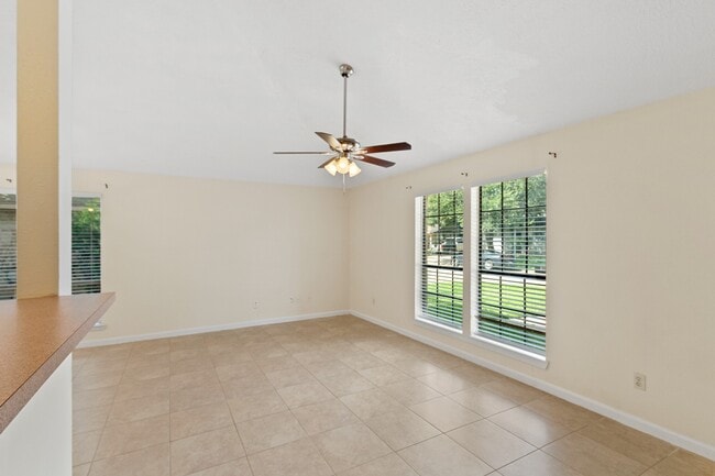 Building Photo - 5216 Beaverbrook Dr