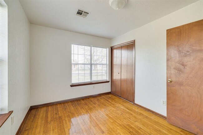 Building Photo - 1133 Stubbeman Ave