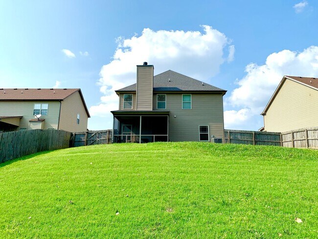 Building Photo - 2925 McManus Cir