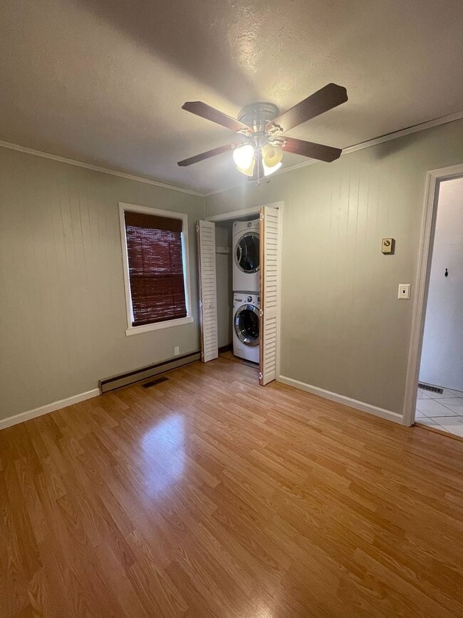 Building Photo - Quaint Country Cottage On Large Lot Near Downtown Blacksburg