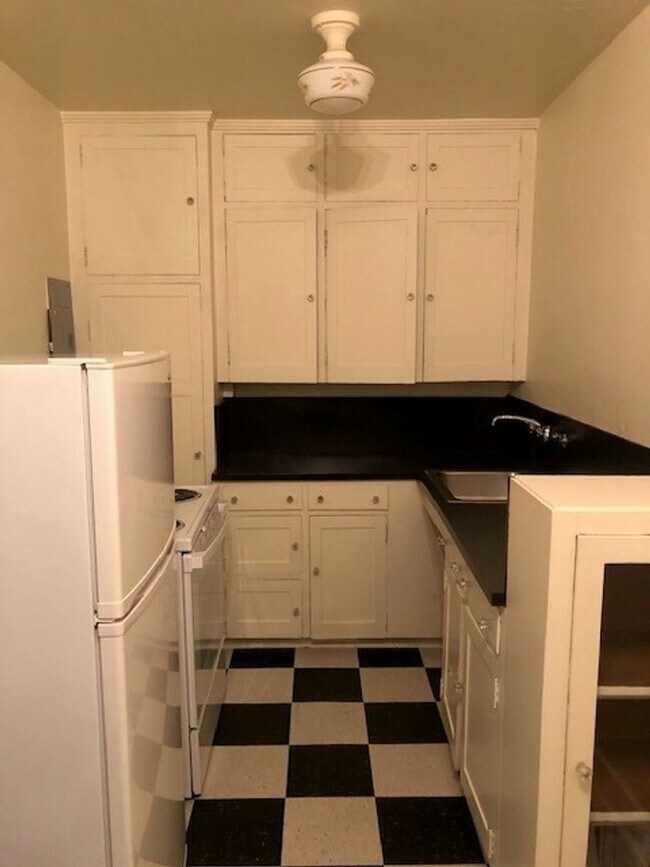 Interior Photo - The Republican Apartments