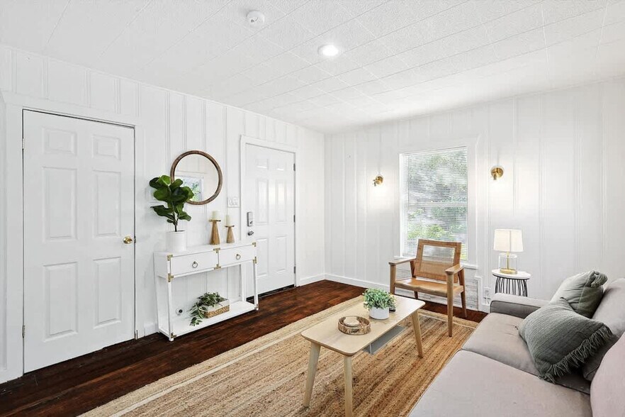 Building Photo - 329 Blandin St