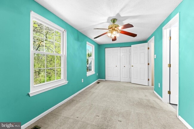 Building Photo - 1246 Seminole Dr