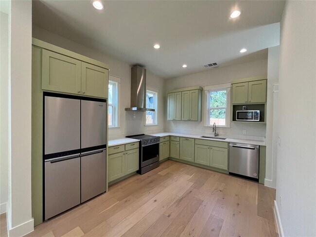 Building Photo - 3801 Tower View Ct