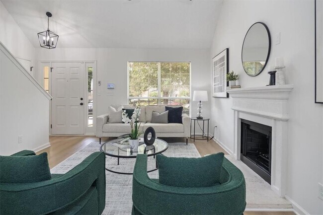 Building Photo - 4033 Ravenwood Ct
