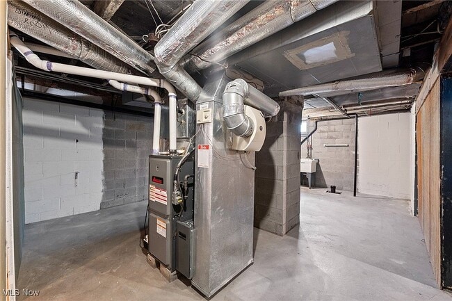 Building Photo - 1575 Artemis Dr