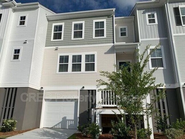 Building Photo - 603 McLernon Trce