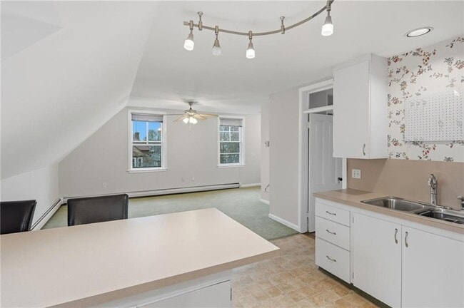 Building Photo - 135 Columbia Ave