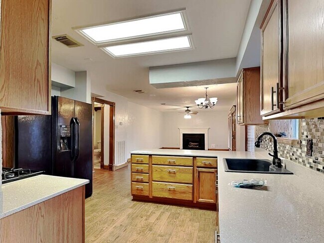 Building Photo - 103 Coral Bay Dr