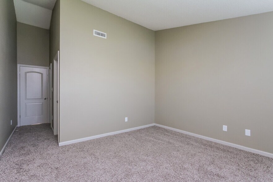 Building Photo - 5665 High Timber Ln