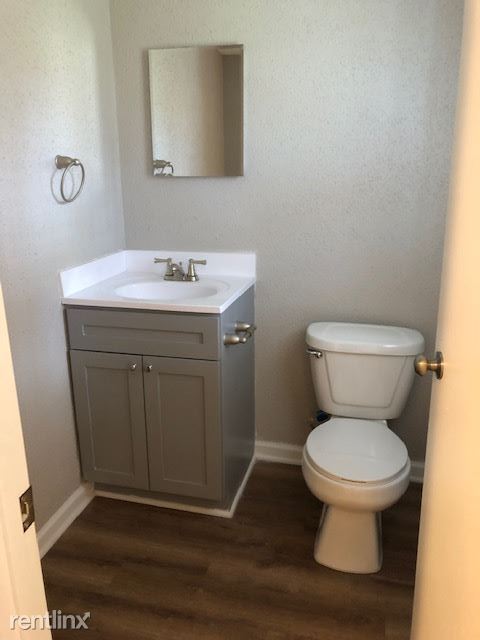 Building Photo - 2 br, 1.5 bath  - 425 Homestead St Apt G