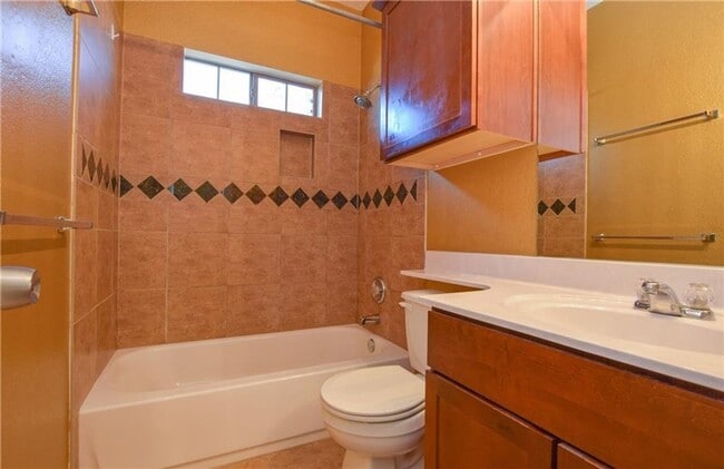 Building Photo - 5405 Avenue H