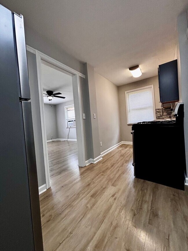 Building Photo - Cozy 1 bedroom in Fairborn! Newly renovated