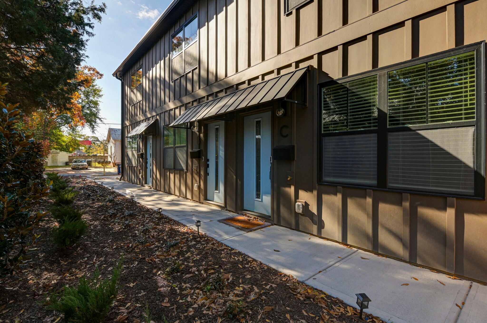 Building Photo - 816 Shull St