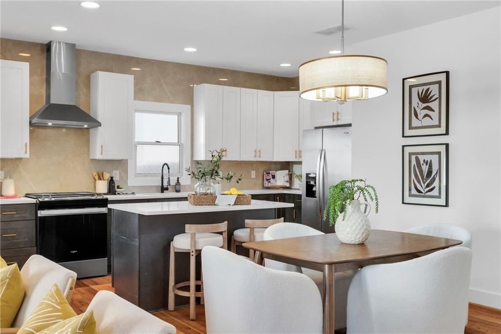 Building Photo - 976 Dunning St SE