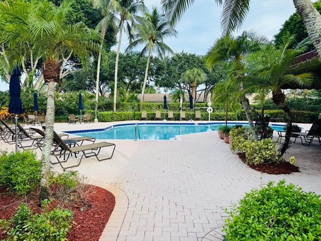Building Photo - 17274 Boca Club Blvd
