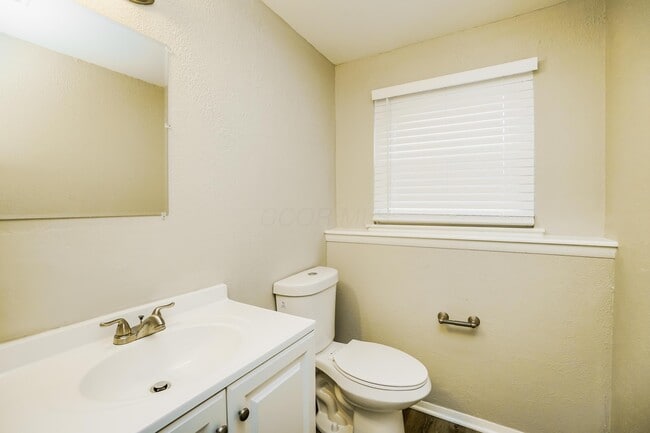 Building Photo - 2684 Glenbriar St