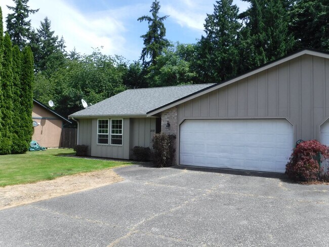 Building Photo - Just Reduced!! Two Bedroom, One Bath duplex in South Hill- One-Level Living on a Quiet Dead End S...