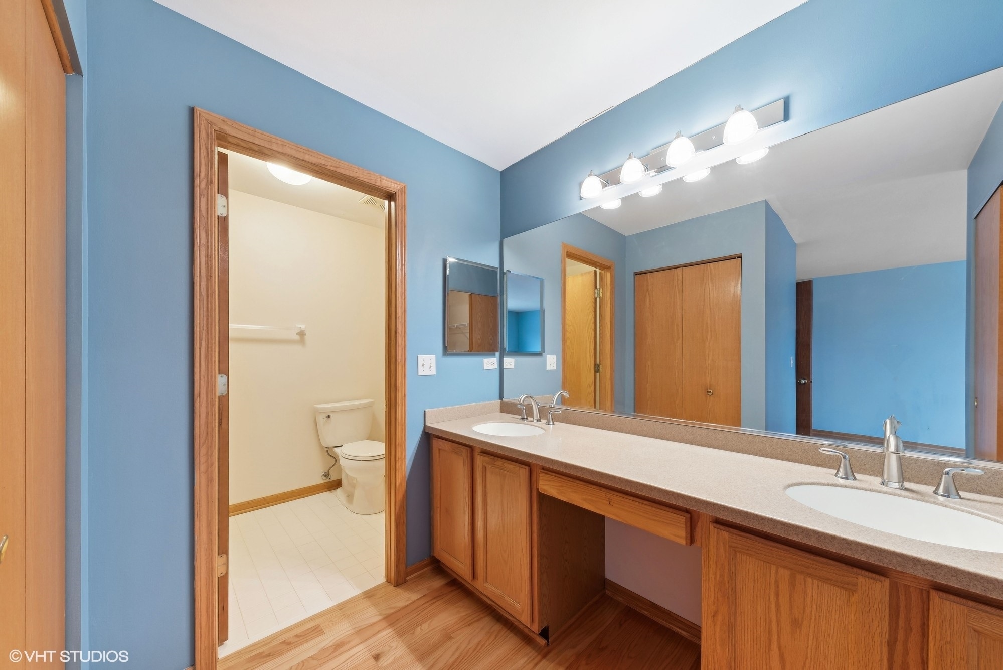 Primary bathroom - 106 Dorshire Ct