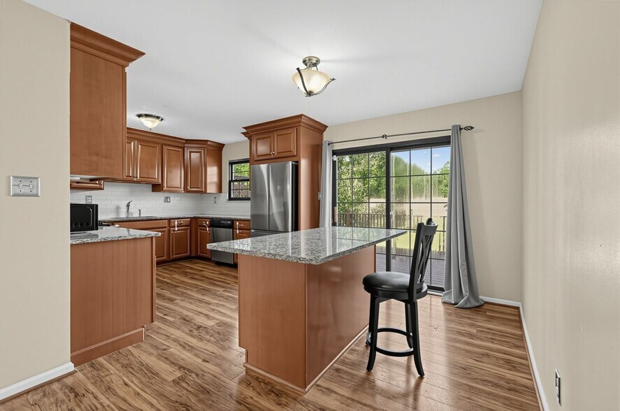 Building Photo - 804 Keely Pl