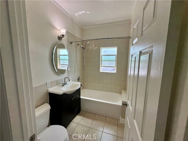 Building Photo - 1760 N Las Palmas Ave