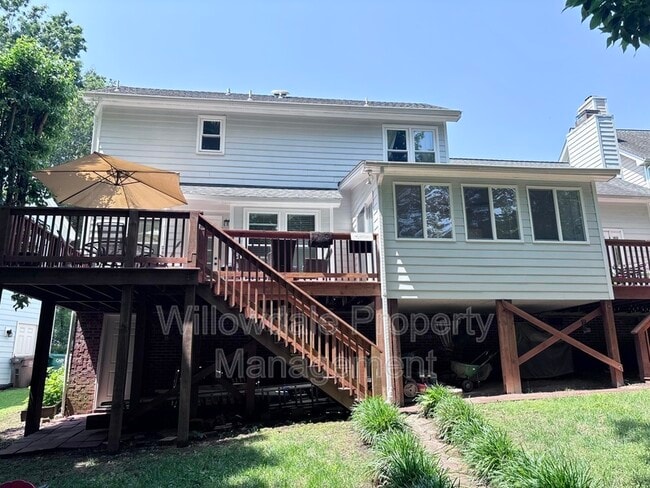 Building Photo - 305 Silvercliff Trail