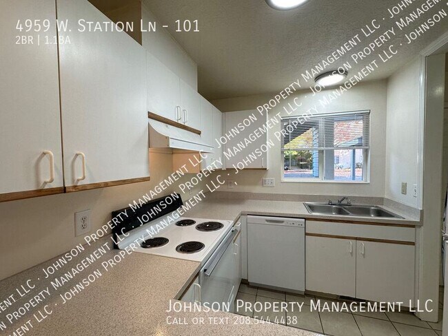 Building Photo - 4959 W Station Ln