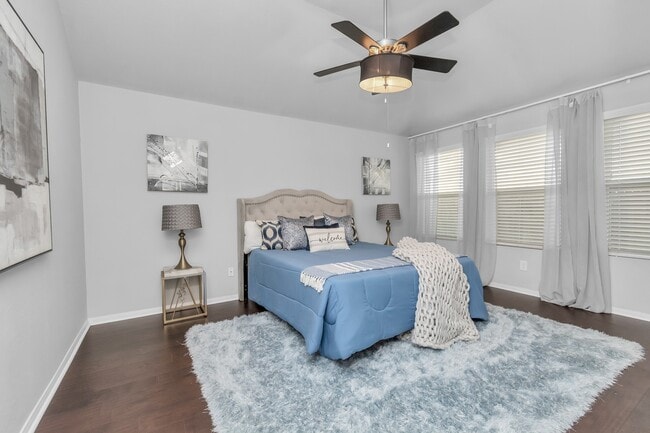 Building Photo - 2411 Zephyr Ln