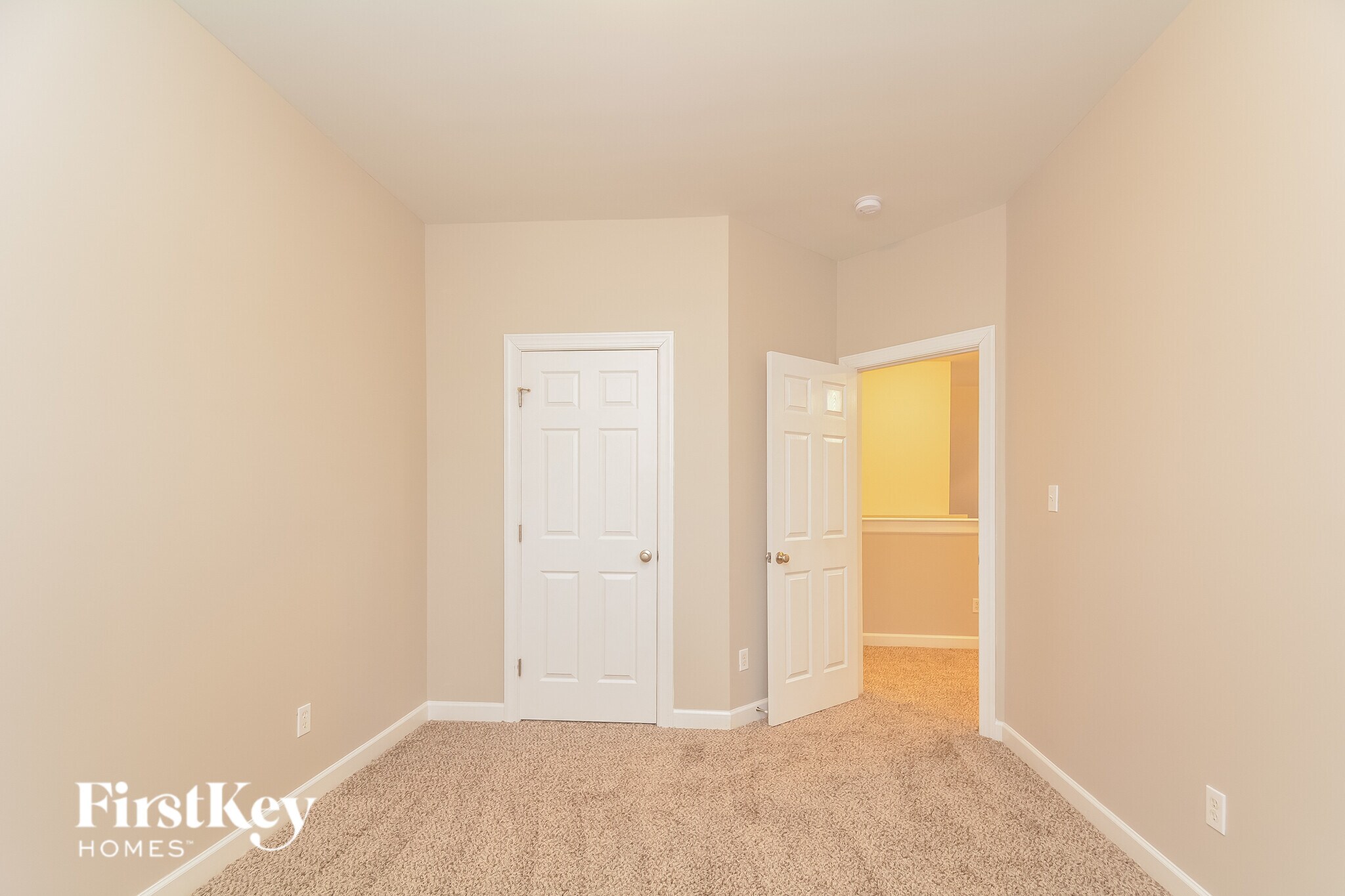 Building Photo - 2123 Gillwell Ln