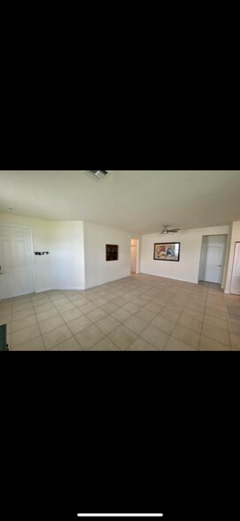 Building Photo - 12460 NW McGregor Ln