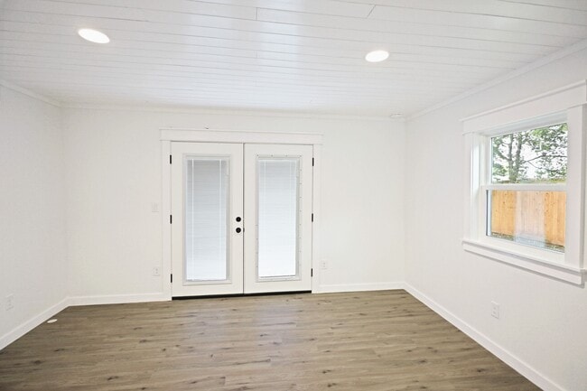 Building Photo - 442 Rothe Loop