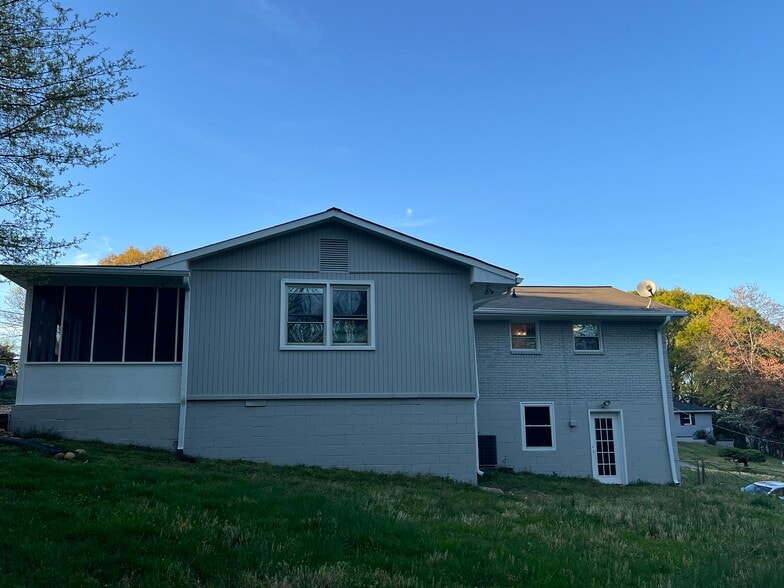 Building Photo - 5848 Lanier Blvd