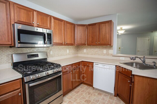 Building Photo - 87 Highbridge Ln