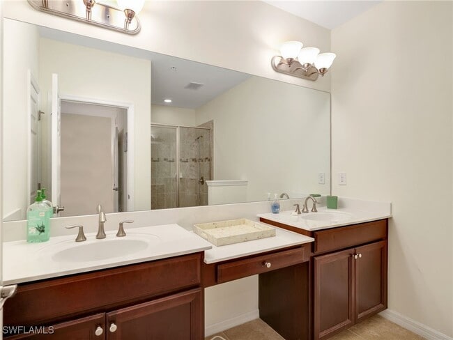 Building Photo - 23421 Alamanda Dr