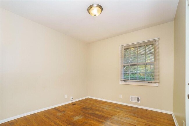 Building Photo - 6095 Mincey Rd