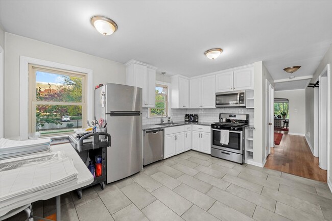 Building Photo - 5400 W Berteau Ave