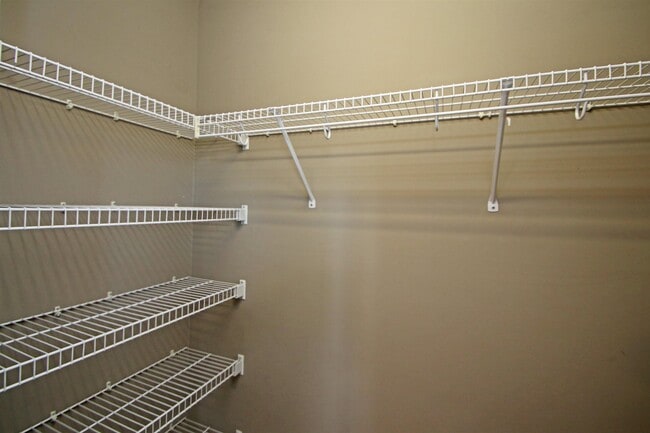 Building Photo - 1214 Old Richmond Circle