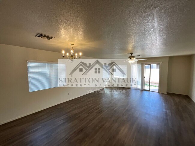 Building Photo - 2643 S 84th Gln