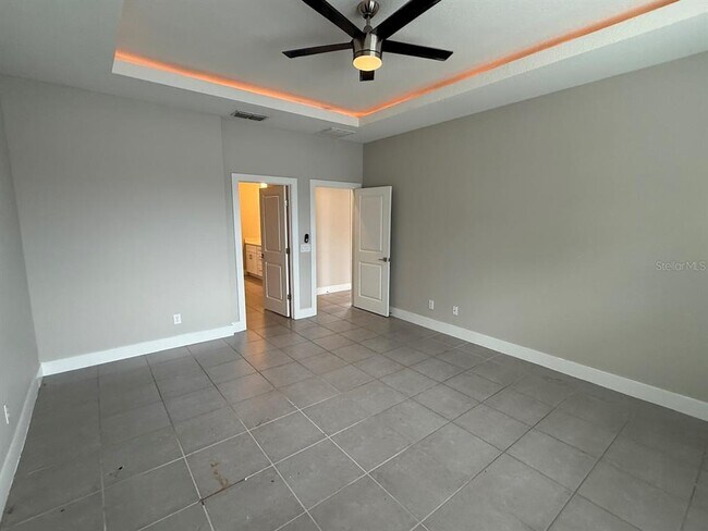 Building Photo - 105 Zinnia Ln