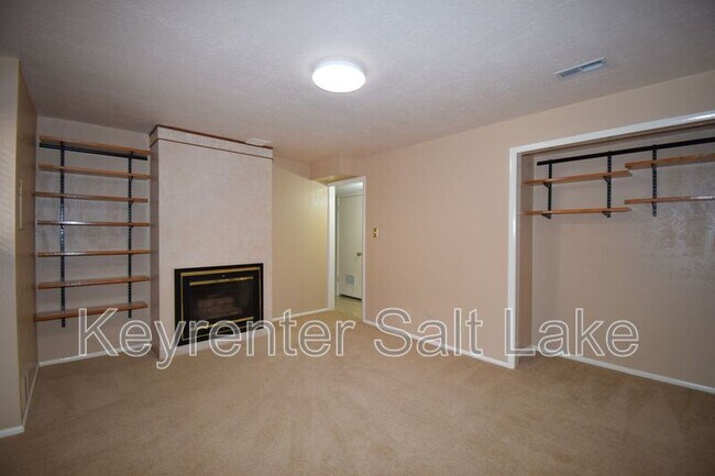 Building Photo - 4797 S 2124 E